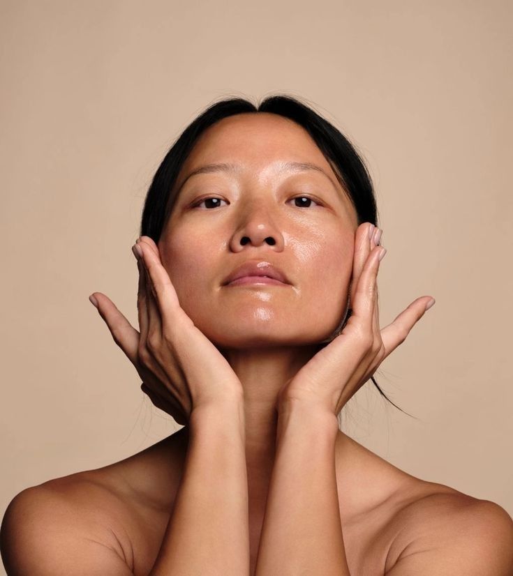 Kulit Cerah, Kenyal, dan Kencang dengan Kombinasi Treatment ini di Reglow Clinic